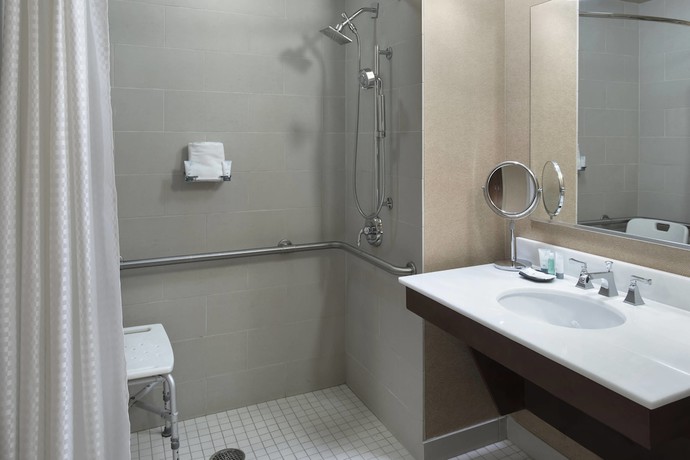 Imagen de la habitación del Hotel The Westin Chicago North Shore. Foto 12