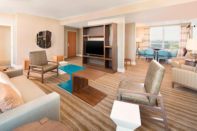 Imagen de la habitación del Hotel The Westin Chicago North Shore. Foto 17