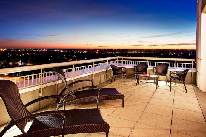 Imagen de la habitación del Hotel The Westin Chicago North Shore. Foto 18