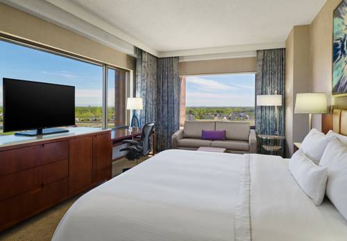 Imagen de la habitación del Hotel The Westin Chicago Northwest. Foto 3