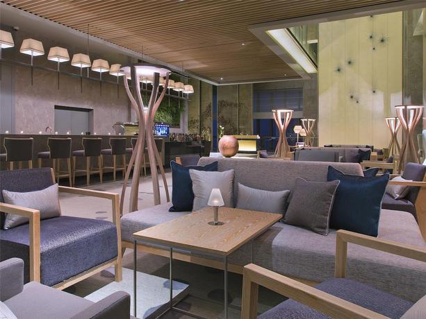 Imagen del bar/restaurante del Hotel The Westin Chongqing Liberation Square. Foto 2