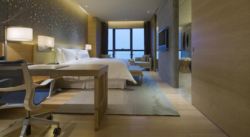 Imagen de la habitación del Hotel The Westin Chongqing Liberation Square. Foto 7