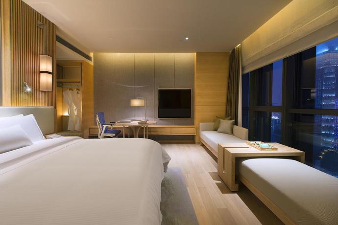 Imagen de la habitación del Hotel The Westin Chongqing Liberation Square. Foto 8