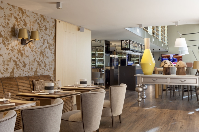 Imagen del bar/restaurante del Hotel The Westin Cuzco Madrid. Foto 5