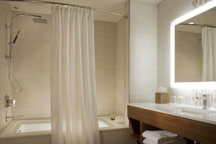 Imagen de la habitación del Hotel The Westin Dallas Downtown. Foto 6