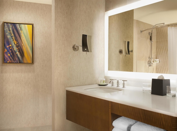 Imagen de la habitación del Hotel The Westin Dallas Park Central. Foto 3