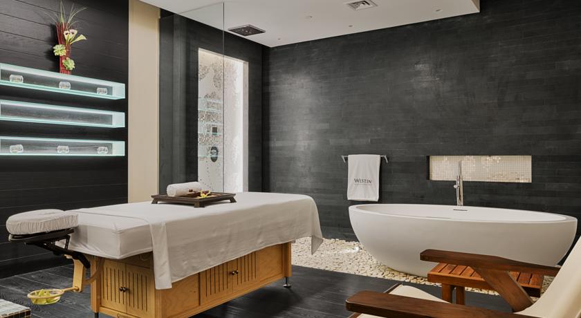 Imagen de los interiores del Hotel The Westin Doha and Spa. Foto 7