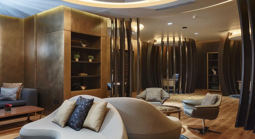 Imagen de los interiores del Hotel The Westin Doha and Spa. Foto 10