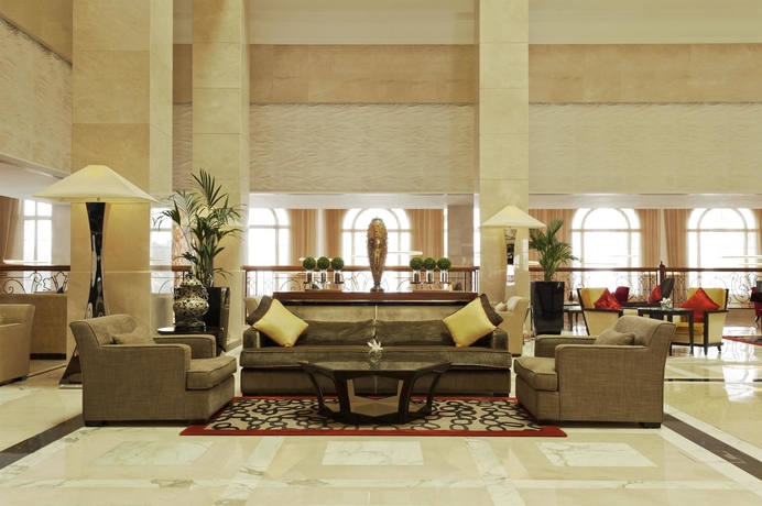 Imagen de los interiores del Hotel The Westin Dubai Mina Seyahi Beach Resort and Marina. Foto 15