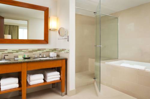 Imagen de la habitación del Hotel The Westin Edina Galleria. Foto 7