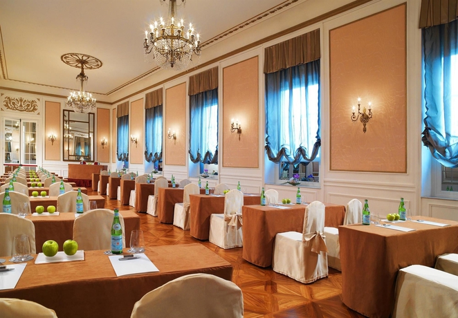 Imagen de los interiores del Hotel The Westin Excelsior, Florence. Foto 10