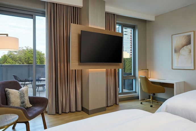Imagen de la habitación del Hotel The Westin Flushing Laguardia Airport. Foto 4