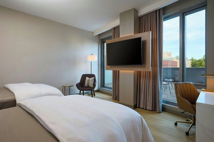 Imagen de la habitación del Hotel The Westin Flushing Laguardia Airport. Foto 5