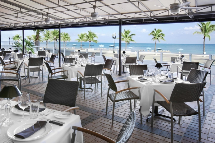 Imagen del bar/restaurante del Hotel The Westin Fort Lauderdale Beach Resort. Foto 4