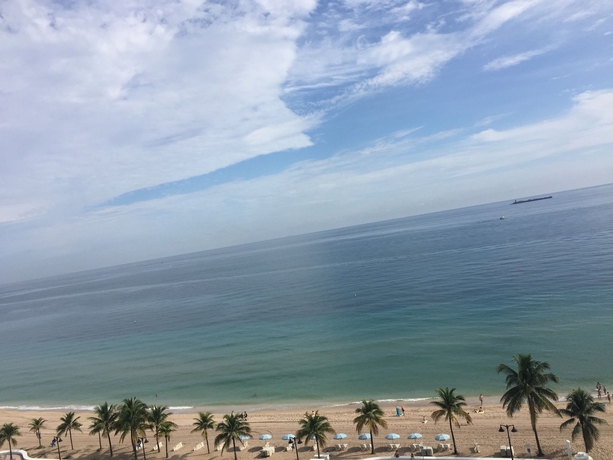Imagen de la habitación del Hotel The Westin Fort Lauderdale Beach Resort. Foto 10
