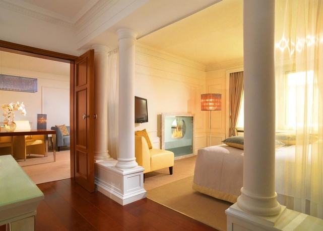 Imagen de la habitación del Hotel The Westin Grand Berlin. Foto 3