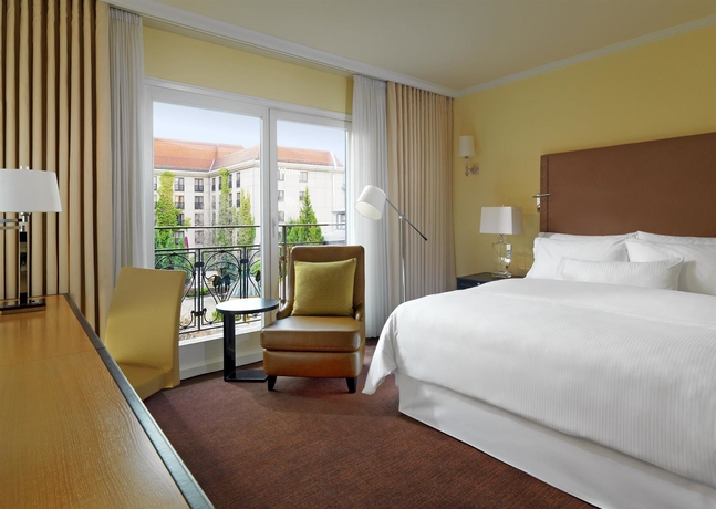 Imagen de la habitación del Hotel The Westin Grand Berlin. Foto 4