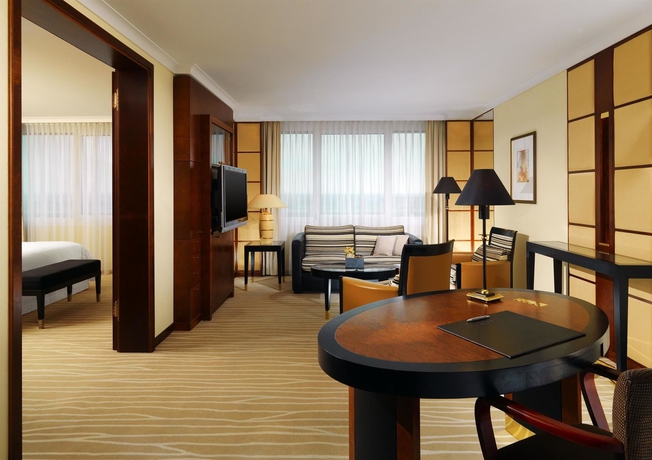 Imagen de la habitación del Hotel The Westin Grand Munich. Foto 5