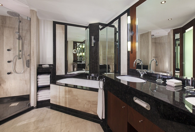 Imagen general del Hotel The Westin Grand Munich. Foto 2