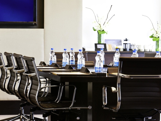 Imagen de los interiores del Hotel The Westin Hyderabad Mindspace. Foto 7