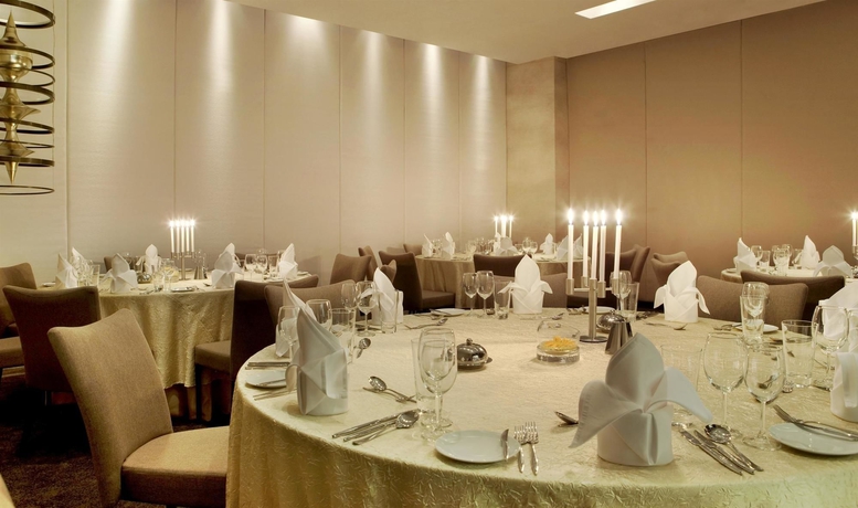 Imagen de los interiores del Hotel The Westin Hyderabad Mindspace. Foto 10