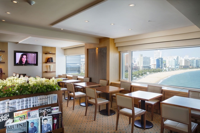 Imagen del bar/restaurante del Hotel The Westin Josun Busan. Foto 5