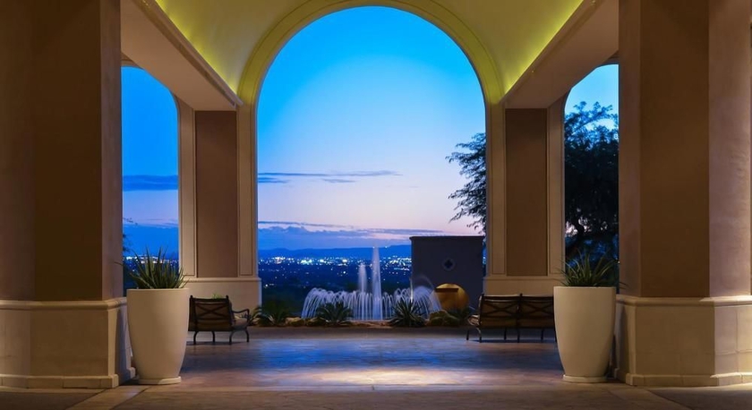 Imagen de los exteriores del Hotel The Westin La Paloma Resort and Spa. Foto 13