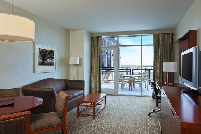 Imagen de la habitación del Hotel The Westin Lombard Yorktown Center. Foto 6