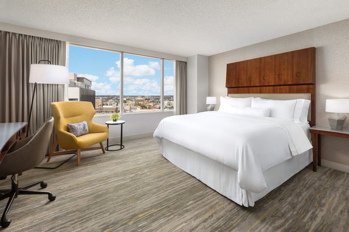 Imagen de la habitación del Hotel The Westin Long Beach. Foto 6