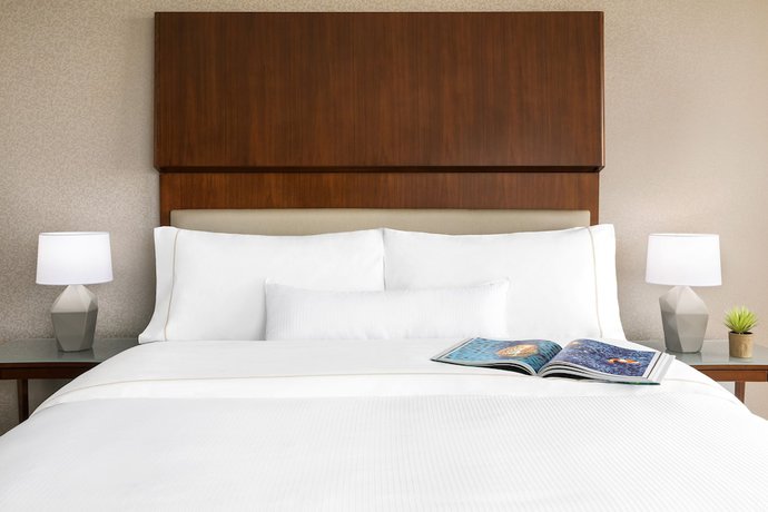 Imagen de la habitación del Hotel The Westin Long Beach. Foto 11