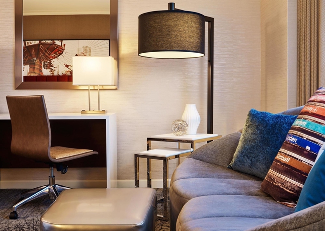 Imagen de la habitación del Hotel The Westin Michigan Avenue Chicago. Foto 11