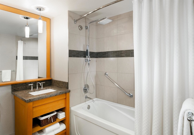 Imagen de la habitación del Hotel The Westin Monache Resort, Mammoth. Foto 7