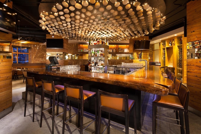 Imagen del bar/restaurante del Hotel The Westin Monache Resort, Mammoth. Foto 5