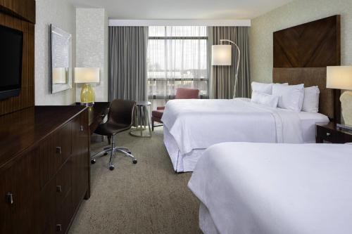 Imagen de la habitación del Hotel The Westin Mount Laurel. Foto 8