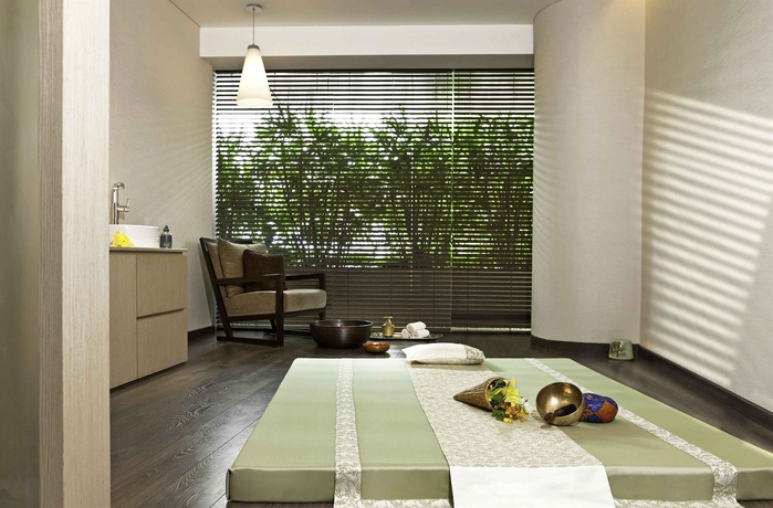 Imagen de los interiores del Hotel The Westin Mumbai Garden City. Foto 14