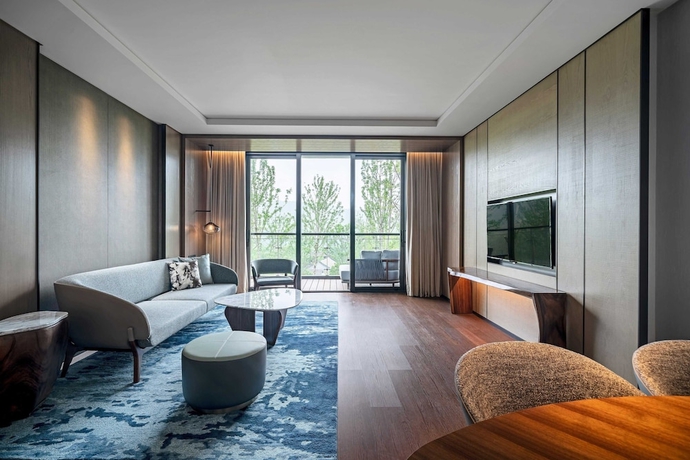 Imagen de la habitación del Hotel The Westin Nanjing Resort and Spa. Foto 10
