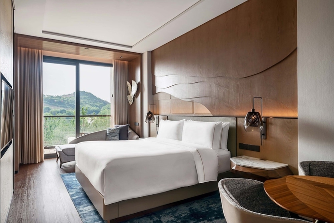 Imagen de la habitación del Hotel The Westin Nanjing Resort and Spa. Foto 16
