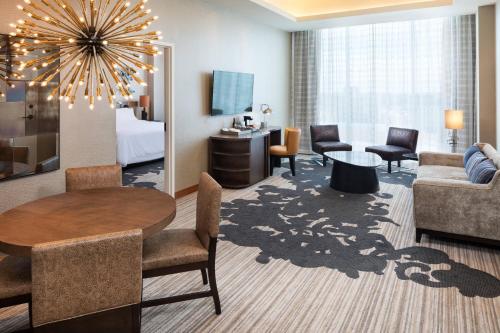 Imagen de la habitación del Hotel The Westin Nashville. Foto 15