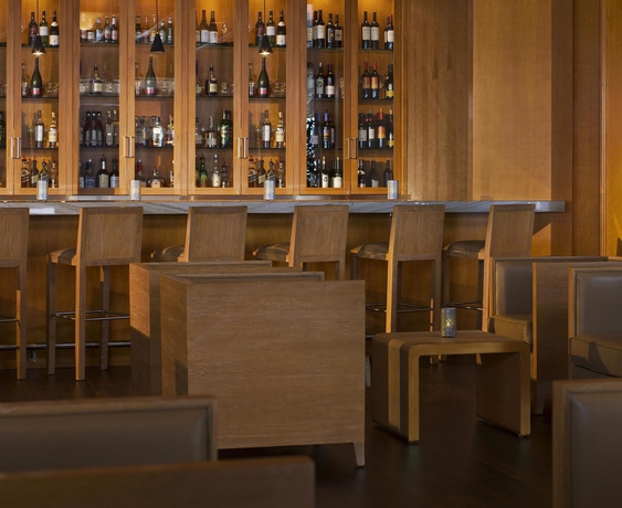 Imagen del bar/restaurante del Hotel The Westin New Orleans. Foto 4