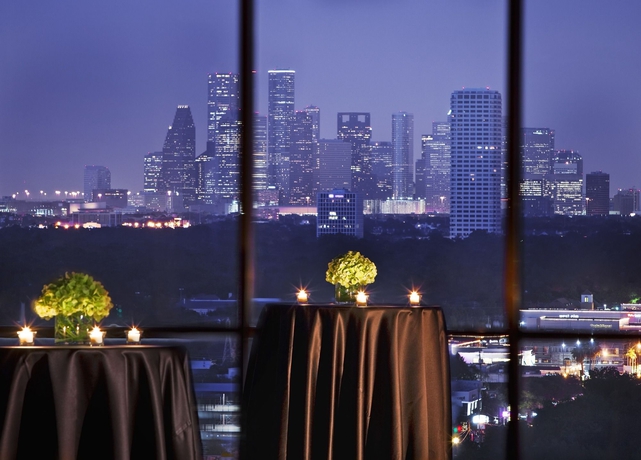 Imagen del bar/restaurante del Hotel The Westin Oaks Houston At The Galleria. Foto 3