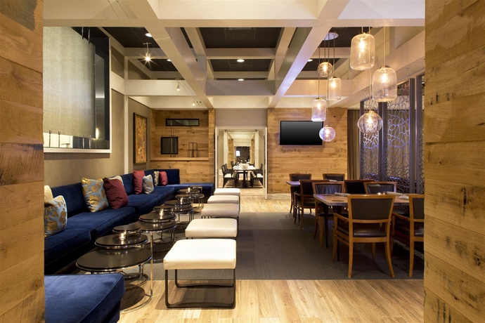 Imagen del bar/restaurante del Hotel The Westin O'hare. Foto 4