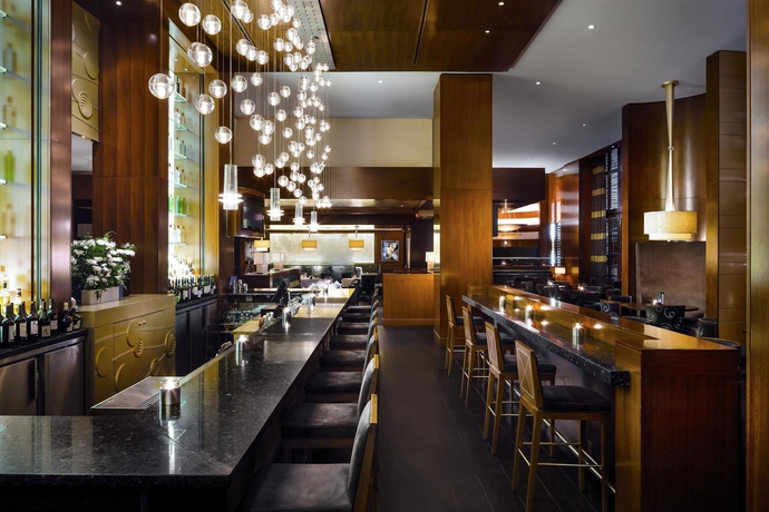 Imagen del bar/restaurante del Hotel The Westin Ottawa. Foto 4