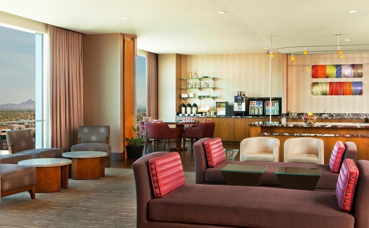 Imagen del bar/restaurante del Hotel The Westin Phoenix Downtown. Foto 4