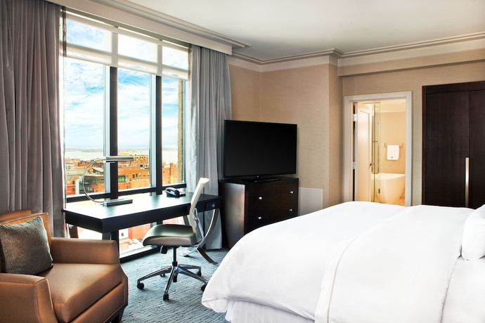 Imagen de la habitación del Hotel The Westin Portland Harborview. Foto 2