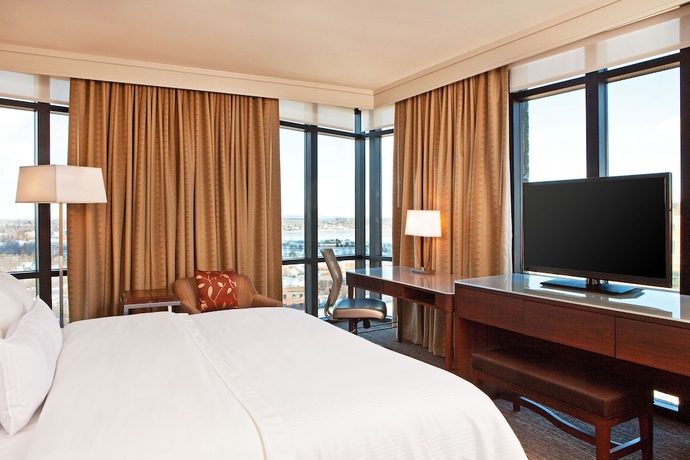 Imagen de la habitación del Hotel The Westin Portland Harborview. Foto 5
