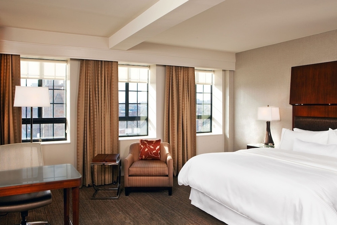 Imagen de la habitación del Hotel The Westin Portland Harborview. Foto 6