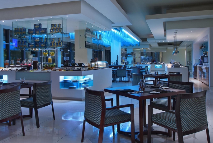 Imagen del bar/restaurante del Hotel The Westin Pune Koregaon Park. Foto 6