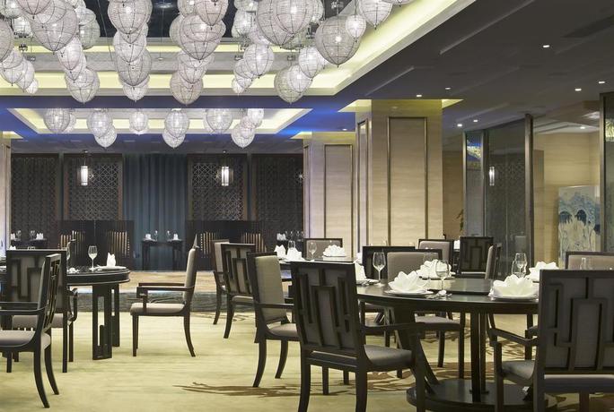 Imagen del bar/restaurante del Hotel The Westin Qingdao. Foto 3