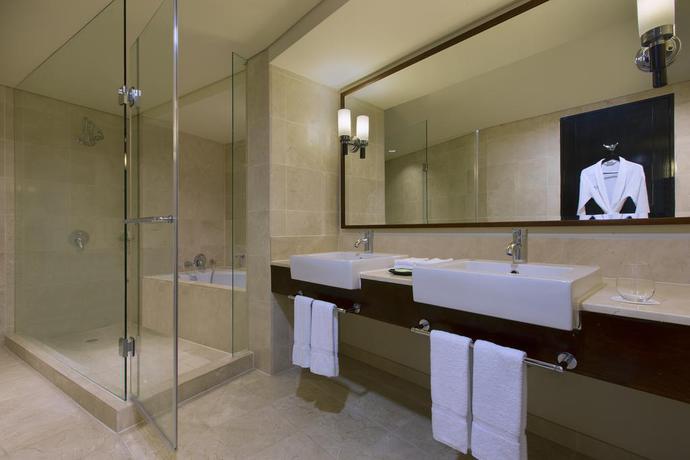 Imagen de la habitación del Hotel The Westin Resort Guam. Foto 9