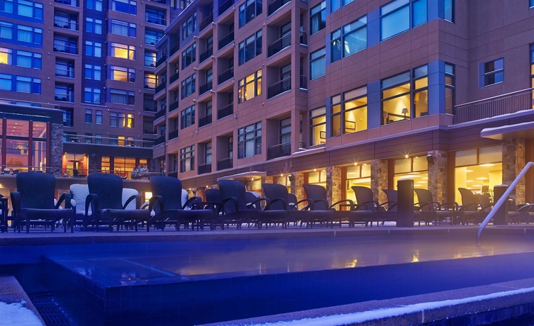 Imagen de la piscina del Hotel The Westin Riverfront Resort and Spa, Avon, Vail Valley. Foto 15